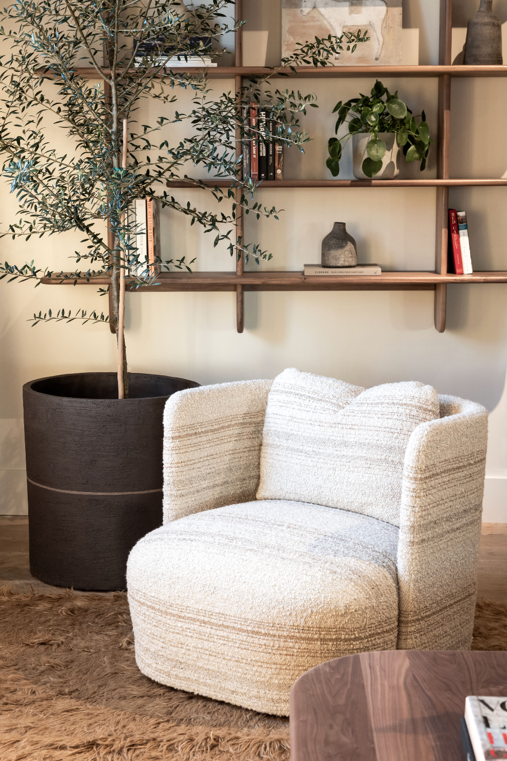 Hudson Swivel Club Chair