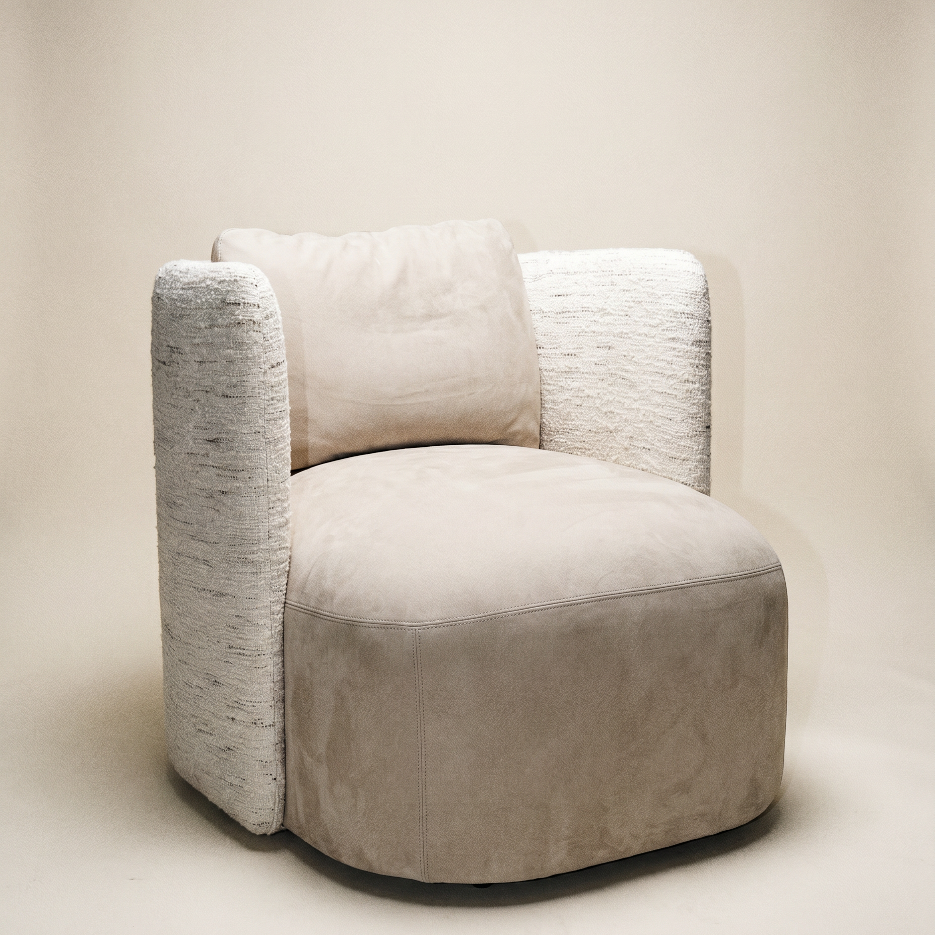 Hudson Swivel Club Chair